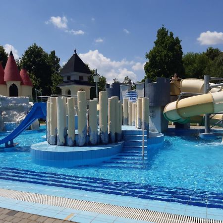 Tukán Apartman Hajdúszoboszló Exterior foto
